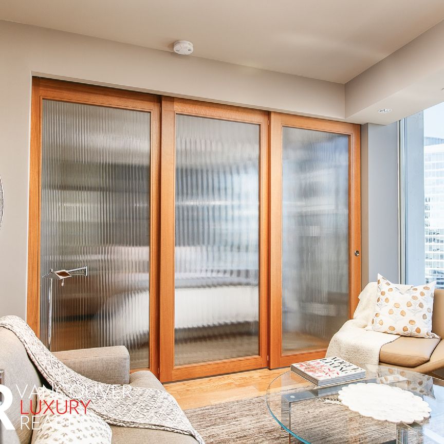 Condo in Downtown Vancouver, BC - Photo 1