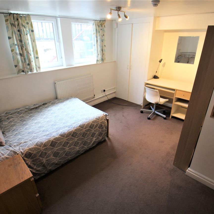 Langdale Terrace, Headingley, LS6 3DY, Leeds - Photo 1
