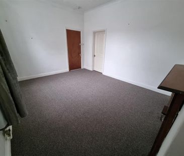 1 bedroom ground floor flat to rent - Photo 3
