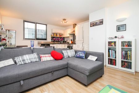 2 bedroom flat to rent - Photo 2