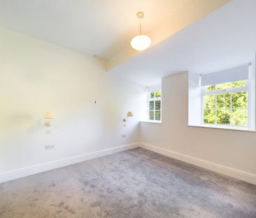 4 bedroom House To Let Total Size: 883 SQ FT - Photo 5