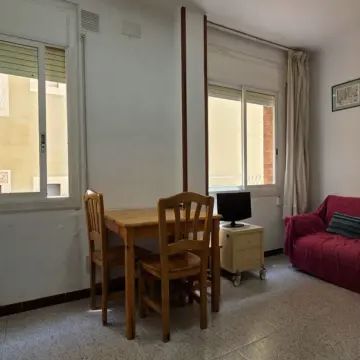 Estudio en alquiler en Carrer d'Olesa, cerca de Passatge d' Artemis - Foto 1