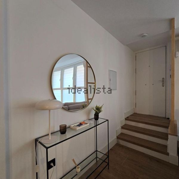 Alquiler de estudio en Calle Zenete - Photo 1