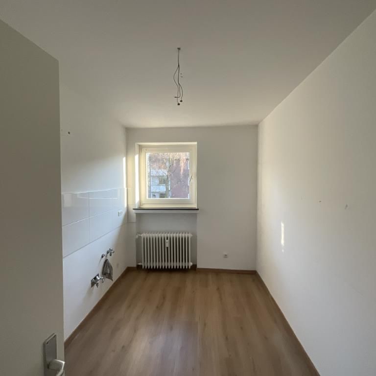 3-Zimmer-Wohnung mit Balkon in Fedderwardergroden! - Photo 1