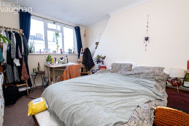 4 bedroom terraced maisonette to rent - Photo 1