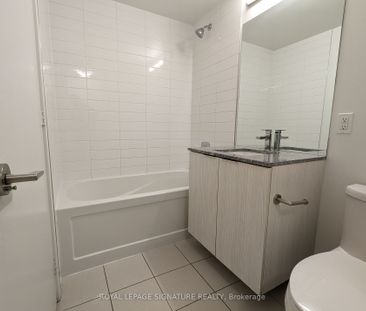 For Lease - 158 Front Street Unit# 2017, Toronto, Ontario - Photo 2