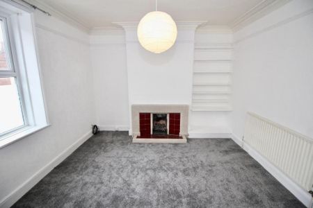 3 bedroom Terraced House to rent in Bowsden Terrace, South Gosforth, Newcastle Upon Tyne - Photo 2