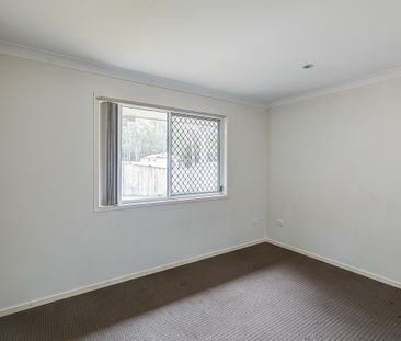 Perfect Family Home - Photo 2
