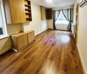 3 bedroom detached house to rent - Photo 5