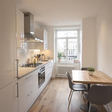 2 bedroom flat to rent - Photo 2