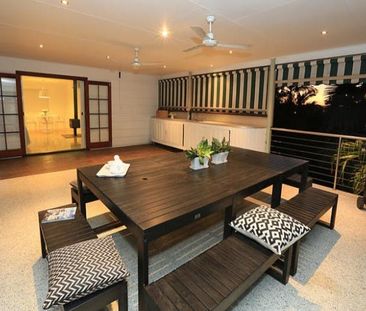 SPACIOUS 3 BEDROOM FAMILY HOME WITH LARGE COVERED OUTDOOR AREA - Photo 1