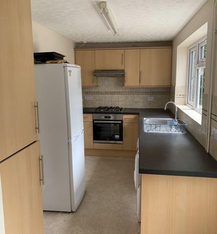 3 bedroom terraced house to rent - Photo 4