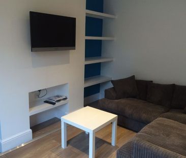 4 bedroom terraced house to rent - Photo 1