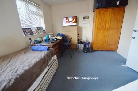 Garden Avenue - Photo 1