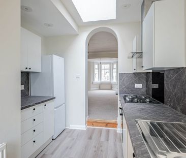 Coronation Avenue - Photo 5