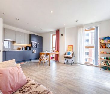 Crane Court, 112 Harrow Manorway, London SE2 - Photo 3