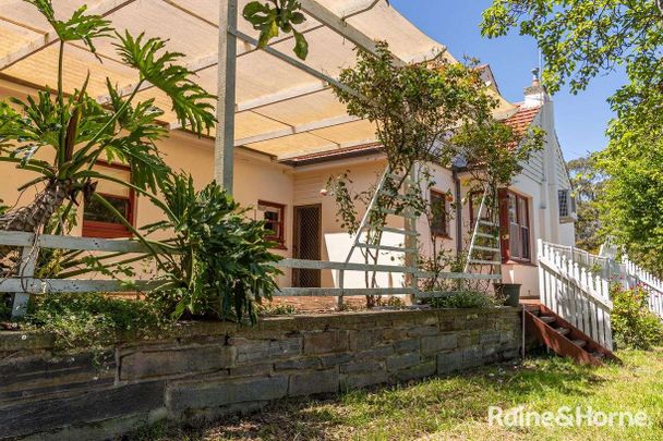 Character Home for Rent in Highly Sought-After Blackwood - Photo 1