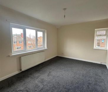 2 bedroom semi-detached house to rent - Photo 5