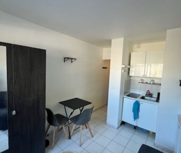 Location Appartement 1 pièce 15m² - Photo 2