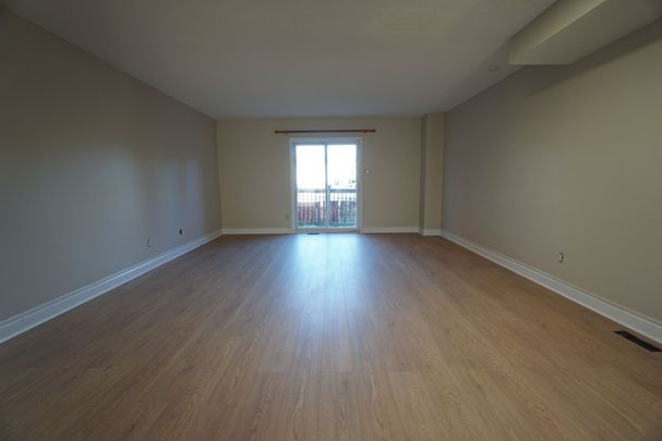 For Lease - 5 STAMFORD Private, Hunt Club - South Keys and Area, Ontario - Photo 1