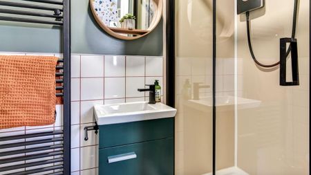 1 bedroom in a house share to rent - Photo 5