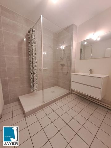 2 PIECES QUARTIER MAIRIE - Photo 3