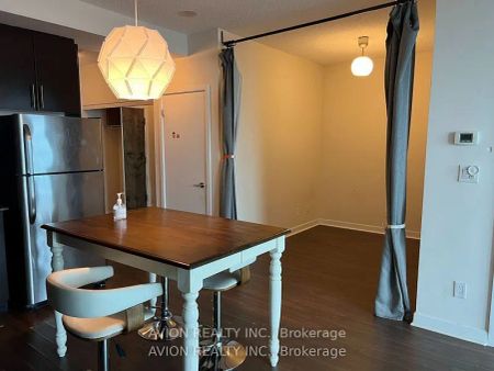 33 Bay Street #4210 - Photo 4