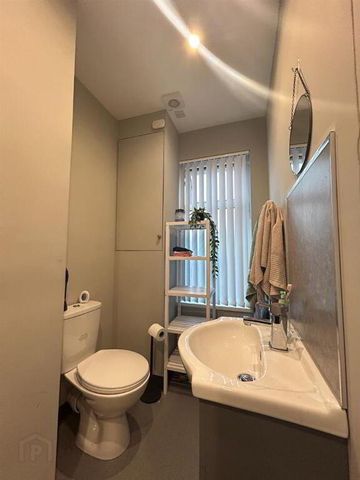Room 3, 34 Woodvale Avenue, Belfast, BT13 3EW - Photo 4