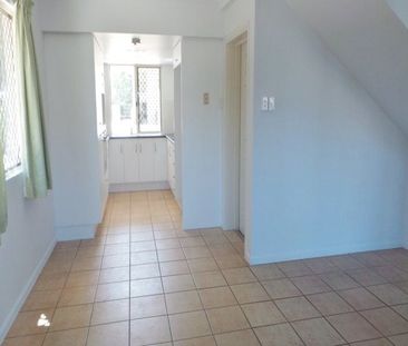1/11 Albert Street, Cranbrook - Photo 1