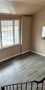 For Lease - 3238 Lawrence Avenue, Toronto, Ontario - Photo 4