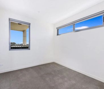 Stylish & Spacious 2-Bedroom Apartment in Convenient Location - Photo 6