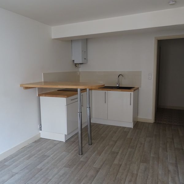 Location Appartement 2 pièces 35m² ORLEANS 45000 - Photo 1