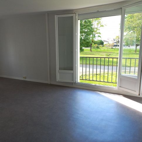 Location Appartement 5 pièces 75 m² La Châtre - Photo 1