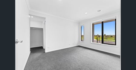 For Lease - Modern Family Living in the Heart of Manor Lakes - Photo 4