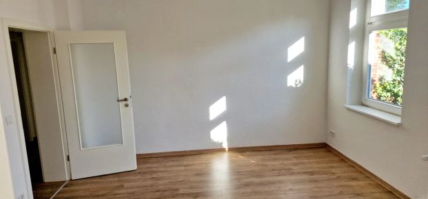 altersgerechte 3-R-Wohnung mit Wintergarten in der Karl-Miehe-Straße - Photo 1