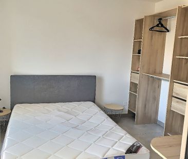 A louer appartement de type 2 avec terrasse et parking 13005 à La T... - Photo 2