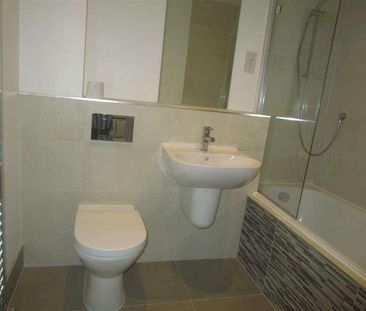 Worple Road, Staines Upon Thames, TW18 - Photo 3