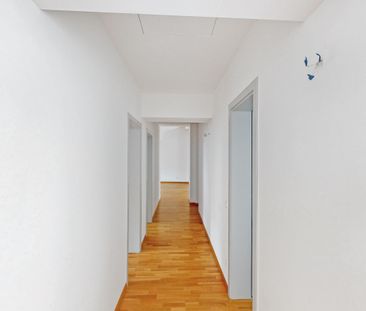 5 LOCALI IN STABILE D'EPOCA NEL CUORE DI LUGANO - Foto 4