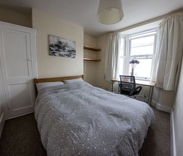 4 Bed Terraced House, Quebec St, BN2 - Photo 2