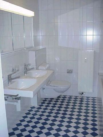 "2.5-Zimmerwohnung 68m2 mit grossem Gartensitzplatz" - Photo 2