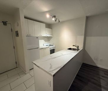 #204 950 Drake St, Vancouver, BC V6Z 2B9, Canada - Photo 6