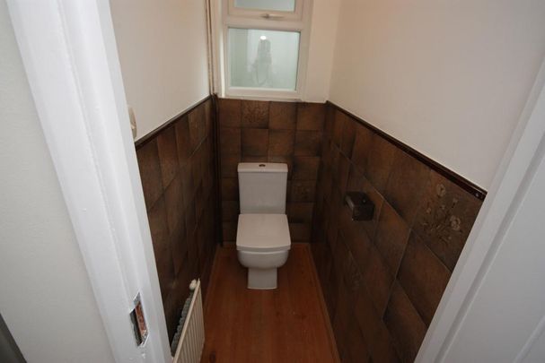 House share to rent - Photo 1