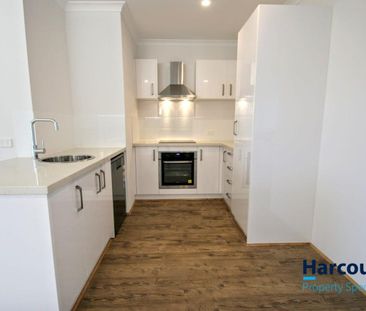 Welcome to this modern 2-bedroom, 2-bathroom apartment located in a... - Photo 3