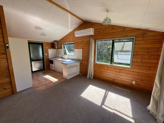 Rural living on the edge of town! - Photo 1