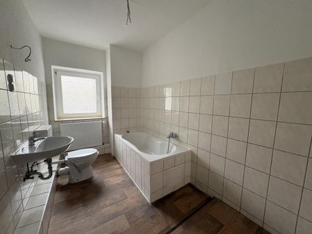 Renovierte 4-Zimmer-Altbauwohnung in Bremerhaven - Foto 5