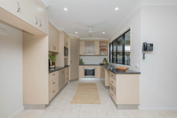 3 Dugong Crescent, Mount Louisa. - Photo 1