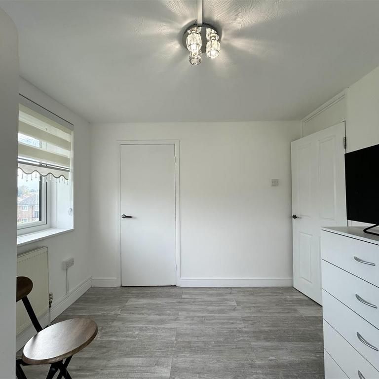 2 bedroom maisonette to rent - Photo 1