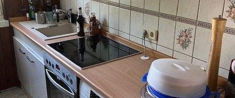 gemütliche 3-Raumwohnung mit Einbauküche und Stellplatz - Photo 1