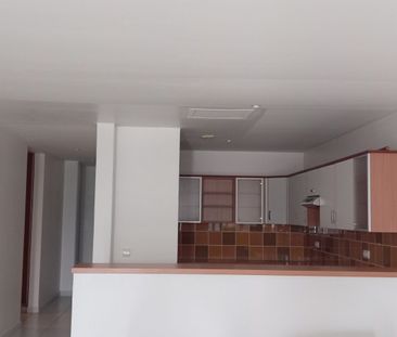 Location Appartement 3 pièces 125m² PAPEETE 98714 - Photo 5