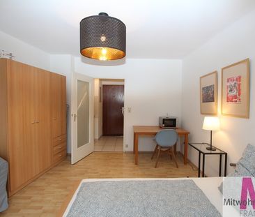 Hell und modern möbliertes City-Apartment - Photo 3